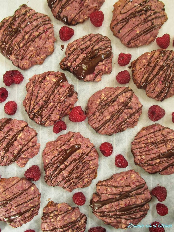 raspberry-oatmeal-cookies