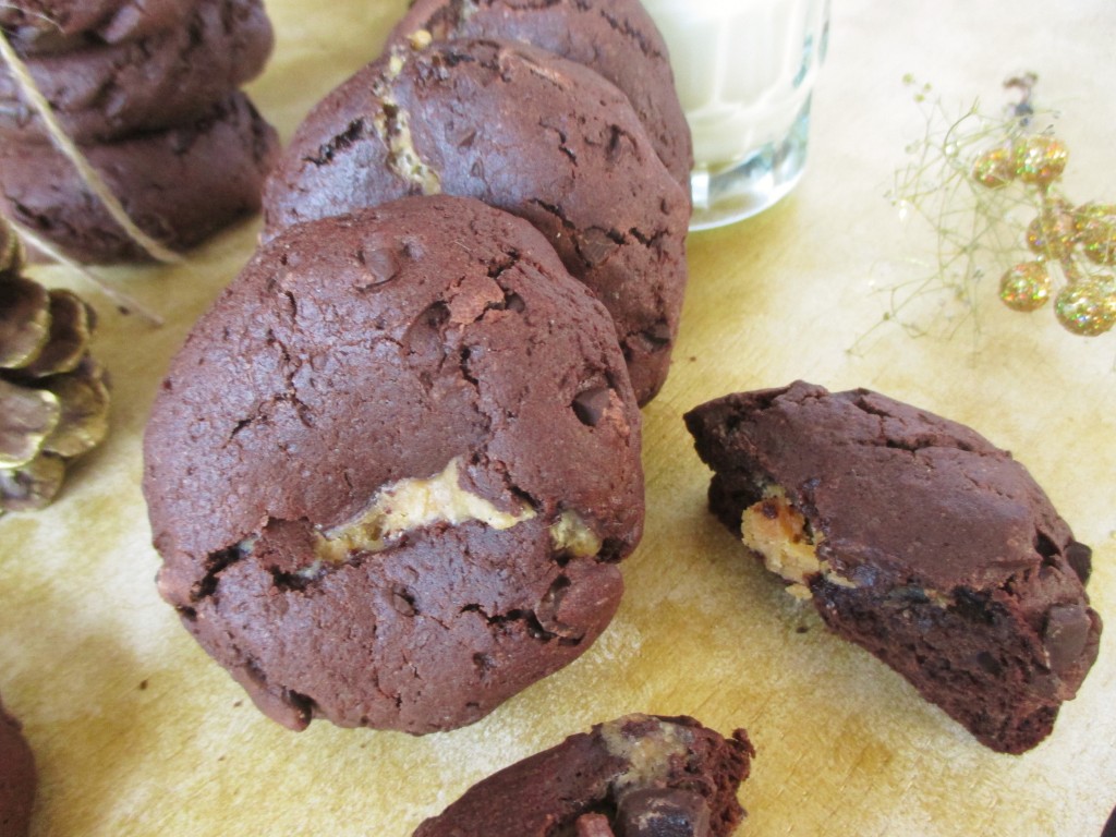 cookies-stuffed-with-caramel