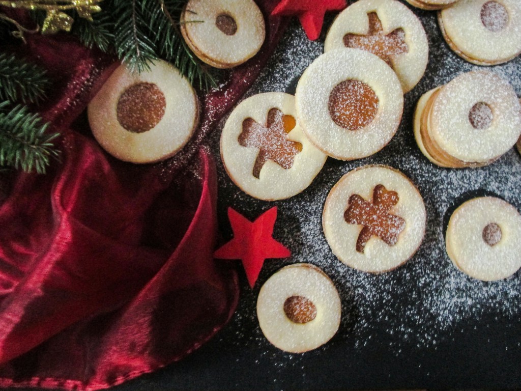 linzer-cookies