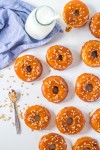 vanilkové donuty s karamelom