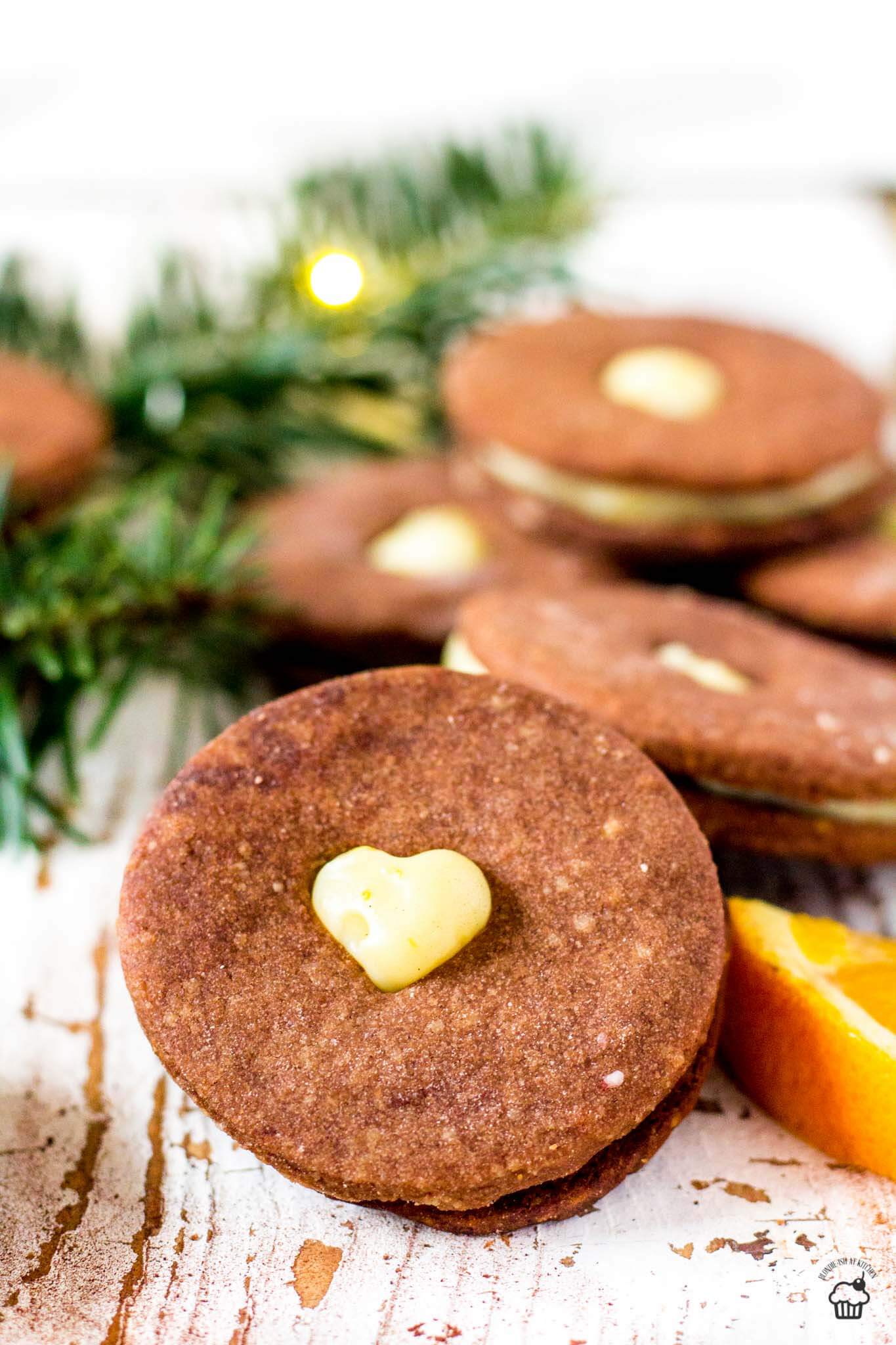 kakaové linecké sušienky s pomarančovou ganache